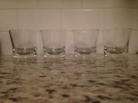 Eight Clear 8oz Drinking Glasses