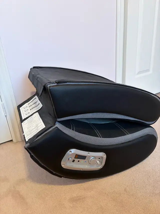 X-ROCKER FOLDABLE GAMING CHAIR in Chairs & Recliners in Mississauga / Peel Region - Image 4
