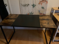 Desk for sale! 60$ QUICK AND FAST