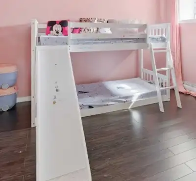 Bunkbeds with slide / lit superposé avec glissade, View more