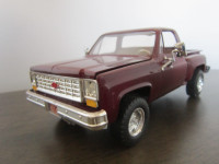 Plastic Model Late 70's Chevy Sportside Pickup 1/25 Scale