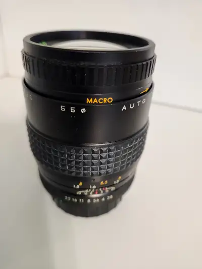 Auto Makinon 135 mm /f 1:2.8 for Pentax k Mount......