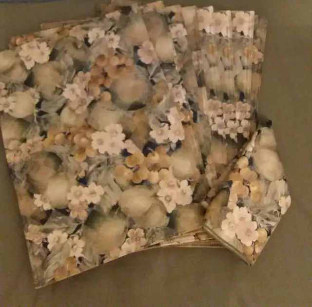 NAPPERONS DE TABLE in Kitchen & Dining Wares in Drummondville - Image 3