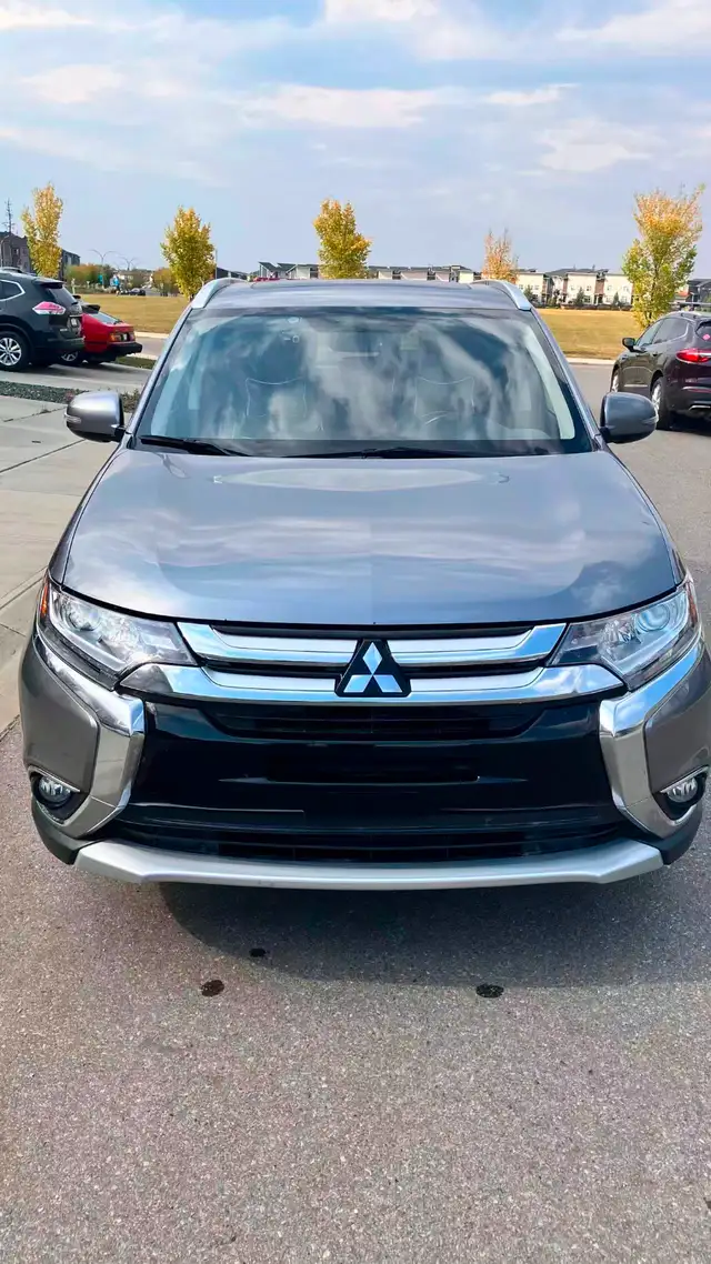 2018 Mitsubishi Outlander SE Touring Edn (88k kms,CARFAX avail.)63871127008769121