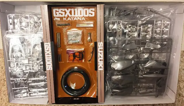 Tamiya 1/6 Suzuki GSX1100S Katana in Hobbies & Crafts in Burnaby/New Westminster - Image 5