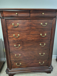 Solid Wood 7-Drawer Chest