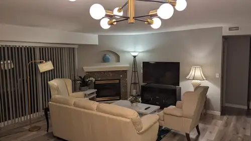 Available July 1st for traveling working professionals or a couple. Fully furnished 2 bedroom, 1.5 b...