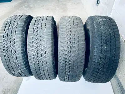 Set of 4 tires with rims (Continental) - 225 / 65 R 17 106 T Extra Load. Used for one season only fe...