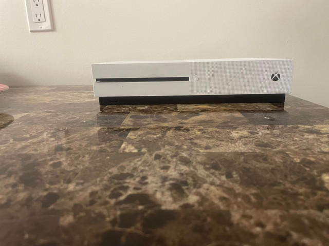 Xbox one s 1tb in XBOX One in La Ronge - Image 2