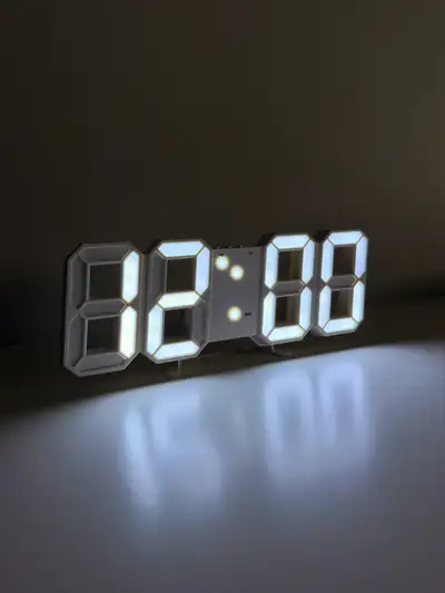 Horloge Numérique LED Blanche, View more