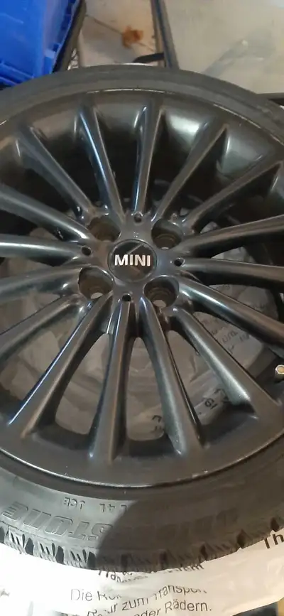 Mini cooper 17 ince rims and tires Excellent condition Bridgestone Blizzak Runflat tires Like new 20...