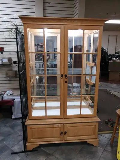 Armoire a vendre , View more