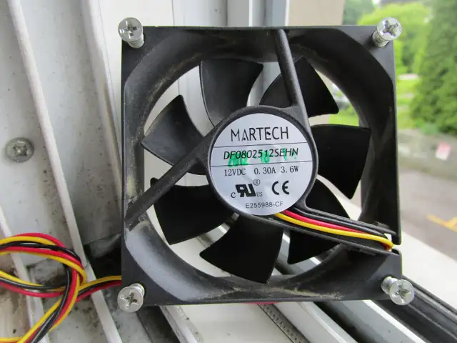 PC Computer case cooling fans in System Components in Markham / York Region - Image 2