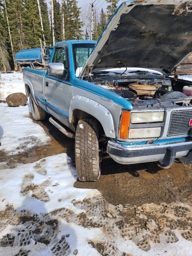 1989 gmc 3500 454 4 speed 4x4 Cars & Trucks Vanderhoof Kijiji