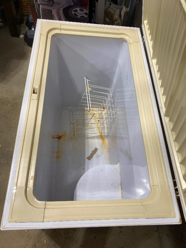 Coronado energy saver deep freeze. Works well Freezers Saskatoon