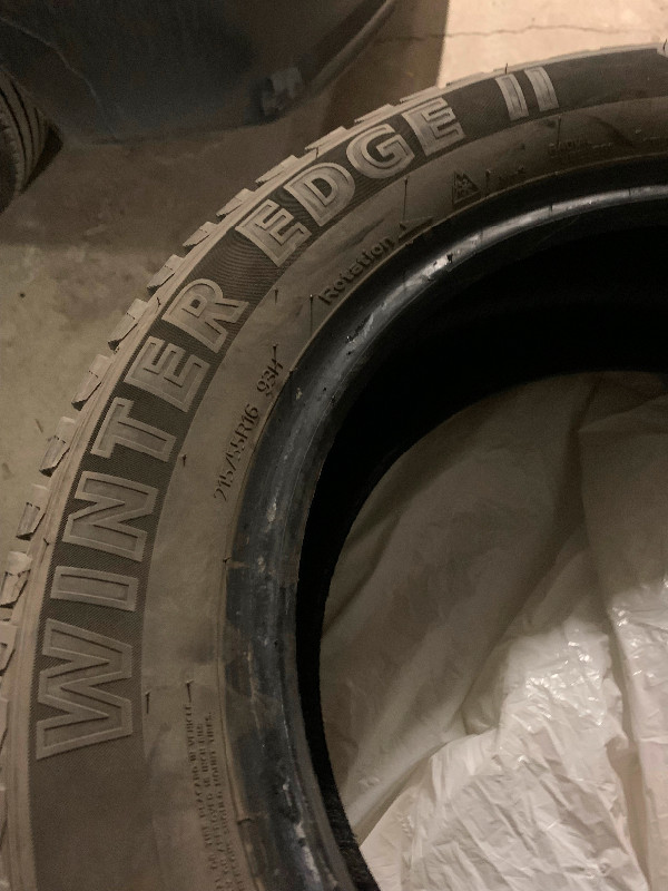 4x 215/55R16  Winter Edge 2 Tires  (LIKE NEW)   Honda Civic 2022 in Tires & Rims in Ottawa - Image 2