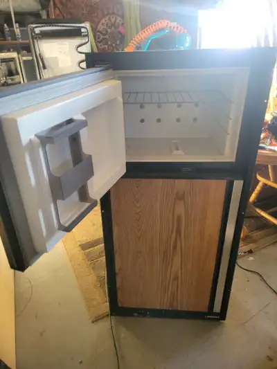 21"-69" RV Fridges ( Propane , Electric) RV Propane Oven and Stoves RV Propane Furnaces RV Propane 6...