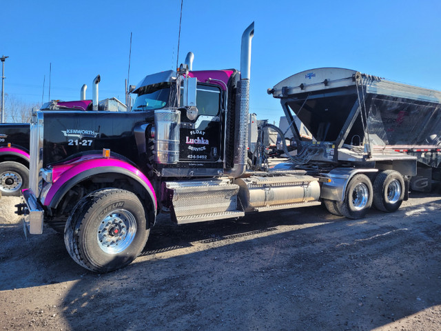 2021 W900 Kenworth in Heavy Trucks in Ottawa
