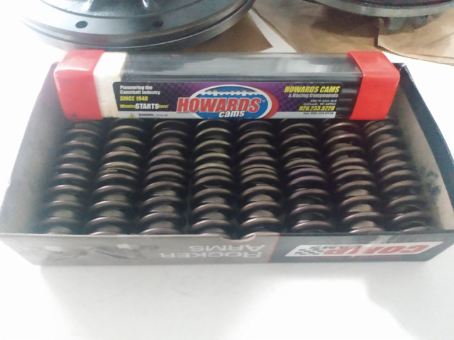 350 Vortec Comp Cams Valve Springs 981-16 Howards Pushrods 95201 in Engine & Engine Parts in Kelowna