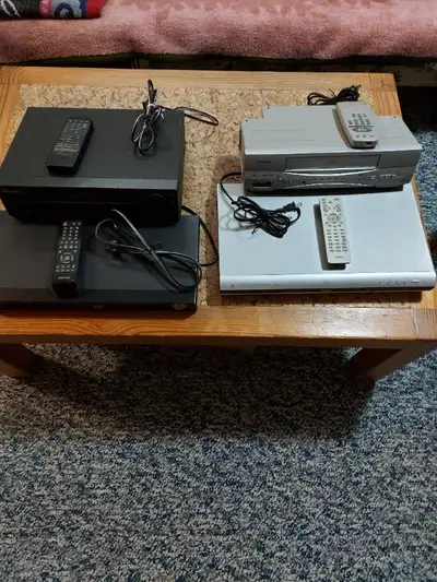 1 MAGNAVOX VCR & REMOTE 1 MEMOREX VCR & REMOTE 1 SAMSUNG DVD & REMOTE 1 RCA DVD & REMOTE - 1 RCA TV...