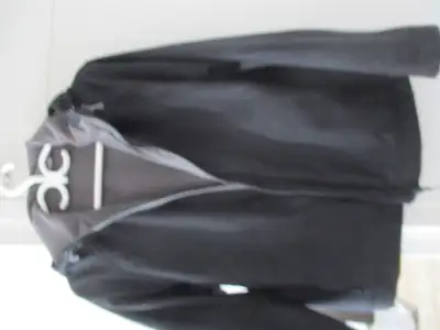 manteau solomon coquille large pour femme excellent état noir, View more