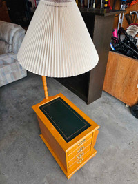 End / side table with lamp and pullout shelf