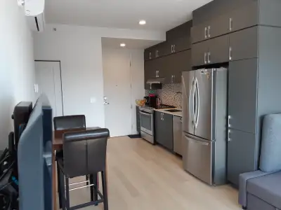 Magnifique condo 3 1/2 meublé (construction 2020) au 3eme étage