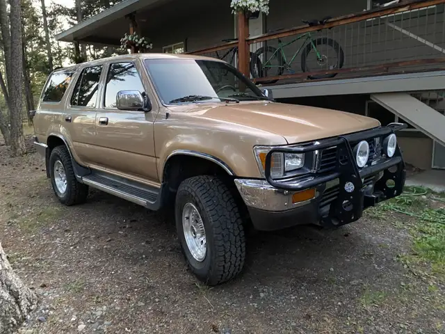 1991 Toyota 4Runner in Cars & Trucks in 100 Mile House - Image 2