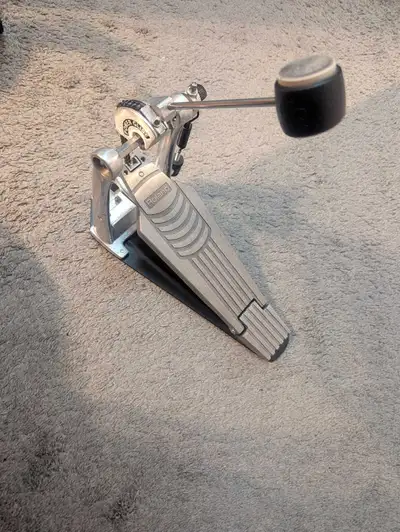 Roland kick/bass drum pedal *great condition, View more