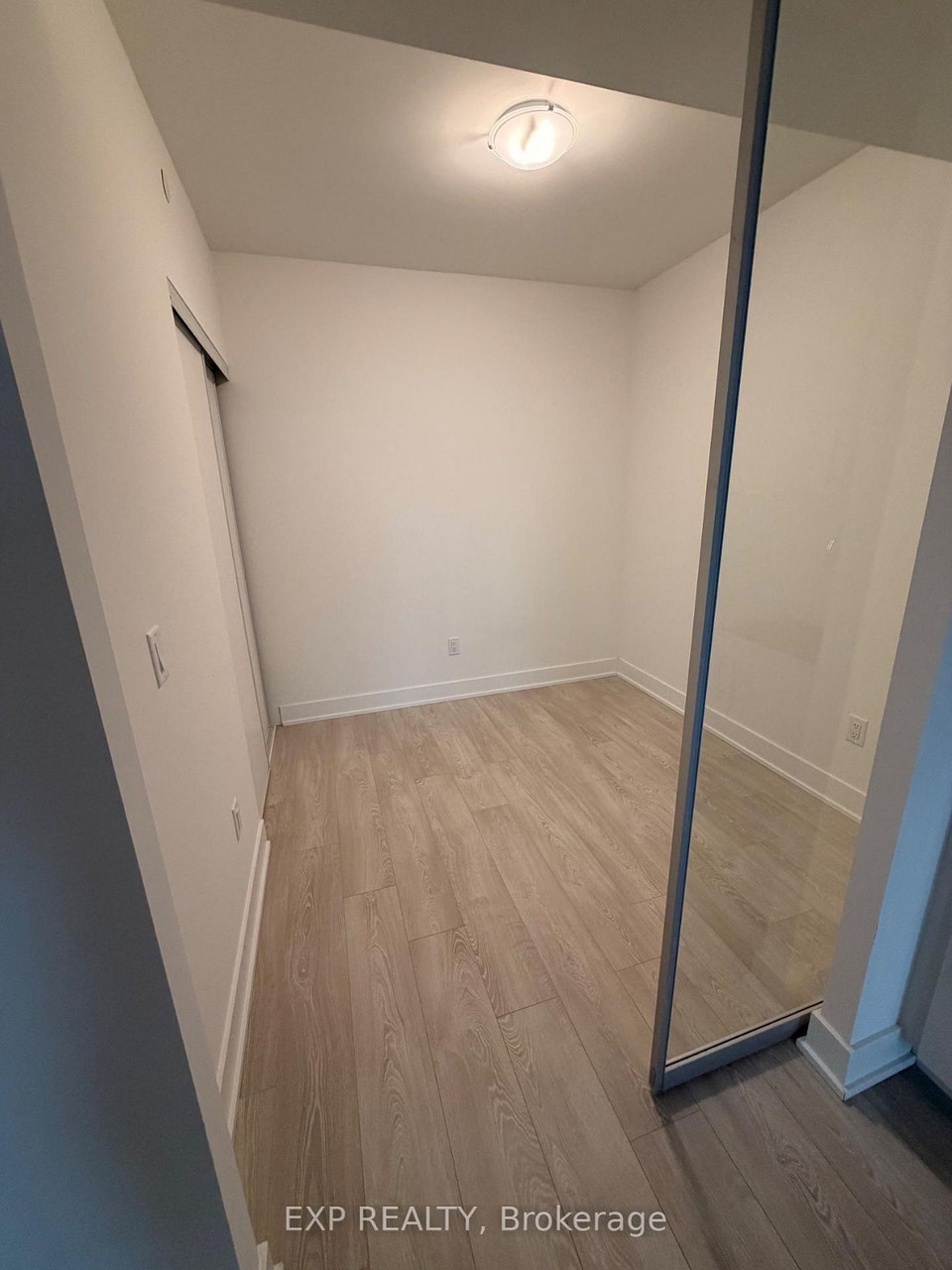 FOR RENT 4