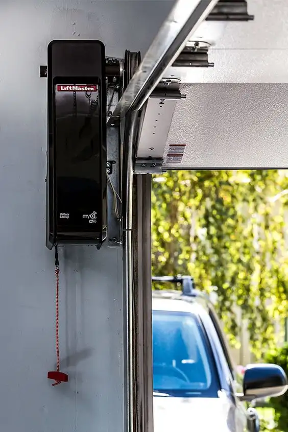 Caledon Garage Door Installations- Openers rolling steel doors in Garage Doors & Openers in Mississauga / Peel Region - Image 6