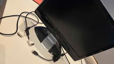 ViewSonic 22 pouces inch computer monitor écran ordinateur H, View more