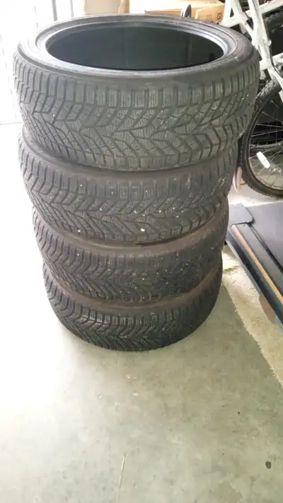 225/45 R19 Winter Tires For Sale Yokohama Bluearth V905, 225/45 R19. 4 tires, not on rims, used only...