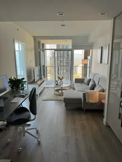 Luxury Living on the 23rd Floor – 1 Bedroom Condo , Burnaby Welcome to upscale living at Highline, l...
