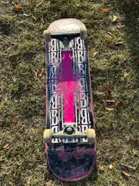 Complete Skateboard setup sz 8.375