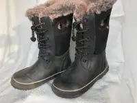 Kids Winter Boots BOGS Arcata Knit, T-Camo, SIZE 1, $28