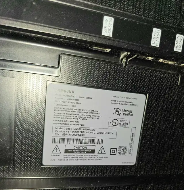 55" TVs, Samsung 4K Smart TV (cracked screen) in TVs in Ottawa - Image 3