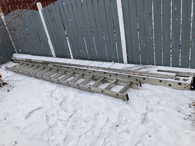  Aluminum pole siding in Ladders & Scaffolding in Edmonton