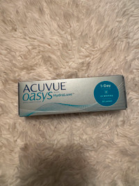 Acuvue Oasys 1-Day 30 Pack with HydraLuxe -4.25