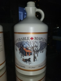 Used Plastic 4 Liter Maple Syrup Bottles Jugs