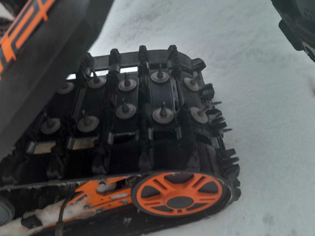 2017 Artic Cat zr9000 limited cheap  in Snowmobiles in Peterborough - Image 4