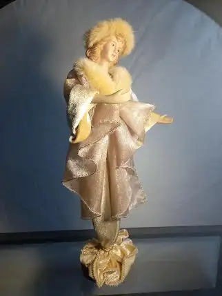 ASSORTMENT OF DOLLS in Toys & Games in Delta/Surrey/Langley - Image 6