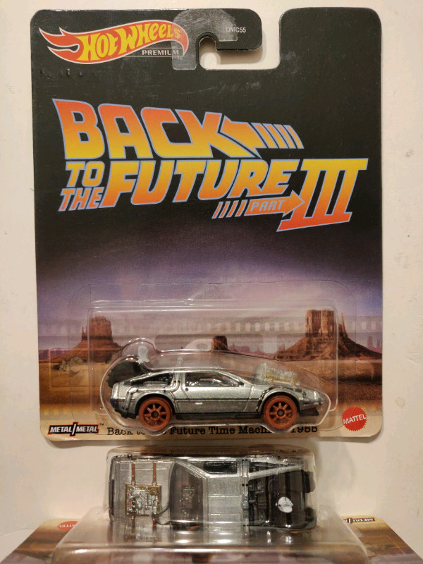 Hot Wheels Back To The Future Time Machine Delorean 1:64 diecast in Toys & Games in City of Toronto