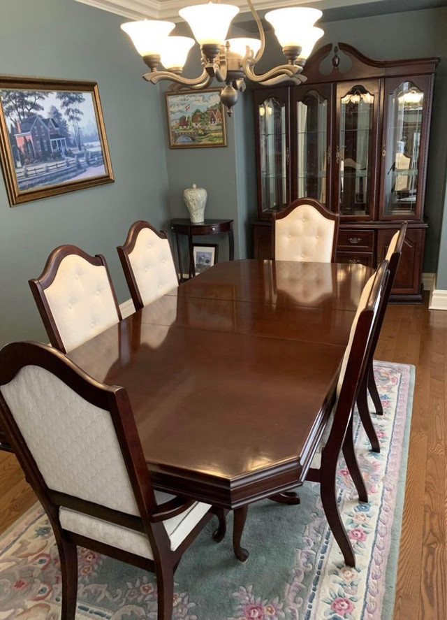 Dining Room Set in Dining Tables & Sets in Dartmouth