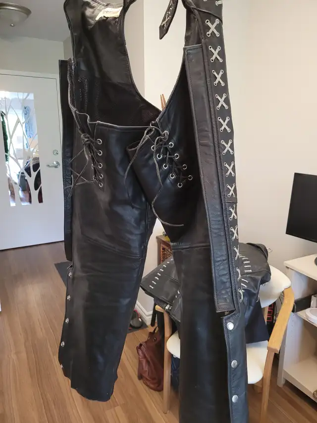 OpenRoad Leather Jacket+Chaps - Womens in Women's - Tops & Outerwear in Kingston - Image 6