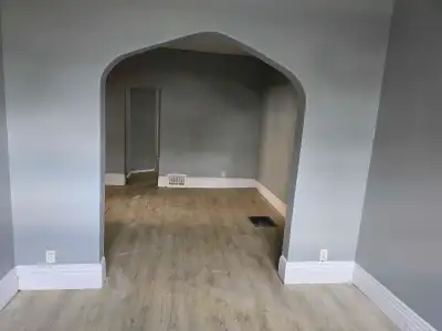 3 bedroom available asap