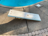 Pool diving board