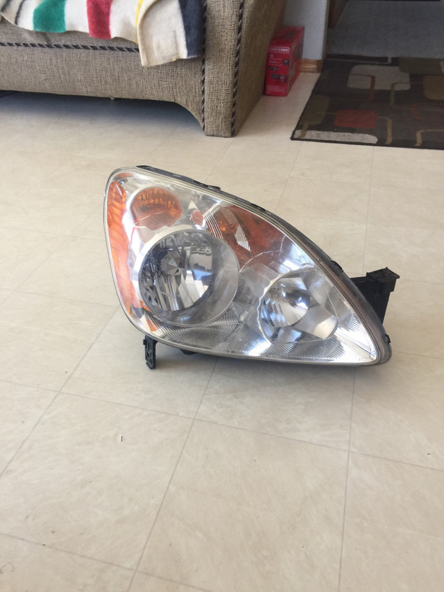 2006 Honda crv grille and parts in Auto Body Parts in Prince Albert - Image 2