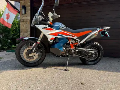YES - it’s available. Don’t ask. Moving to a more touring bike. Warranty till mid April 2028. No pro...