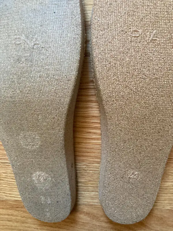 NAOT WOMENS 41 10 REPLACEMENT FOOTBEDS Suede Cork Insoles in Women's - Shoes in Calgary - Image 5